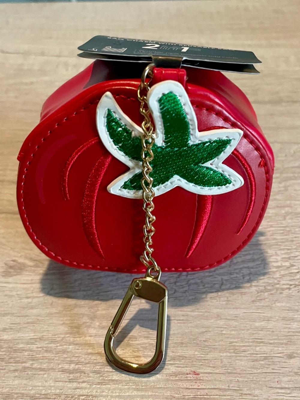 Living Royal Bag Charm with Reusable Bag